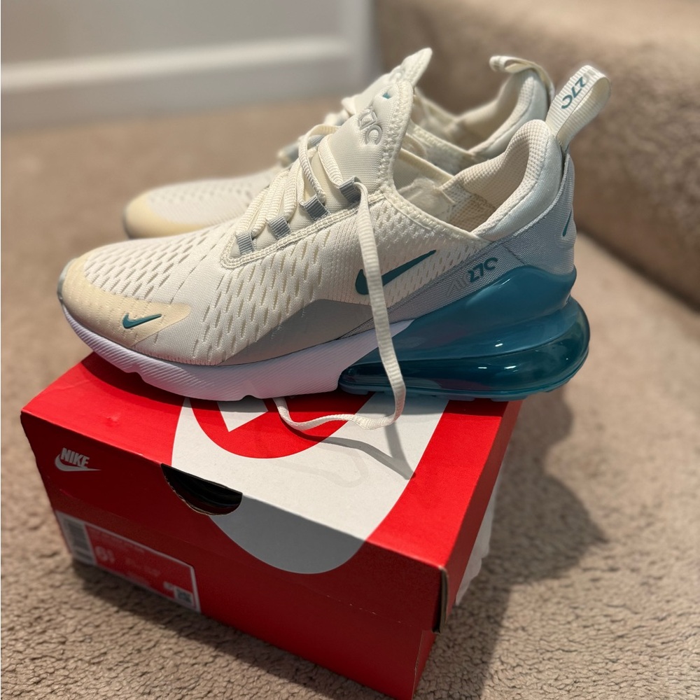 Nike Air Max 270 Cream with Teal Air Unit